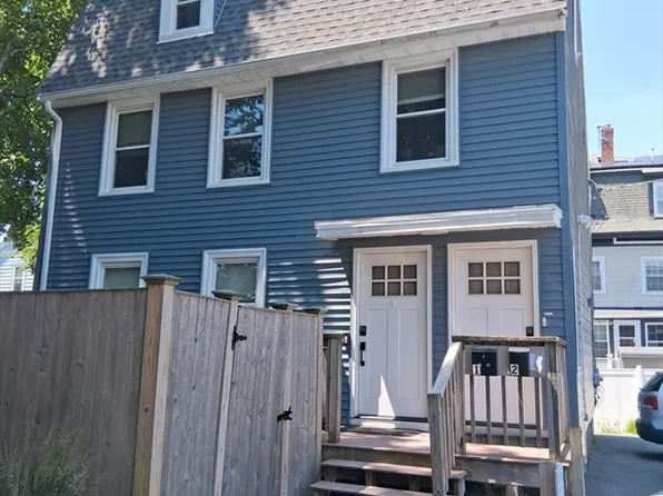 46 1/2 Essex St, Salem, MA 01970