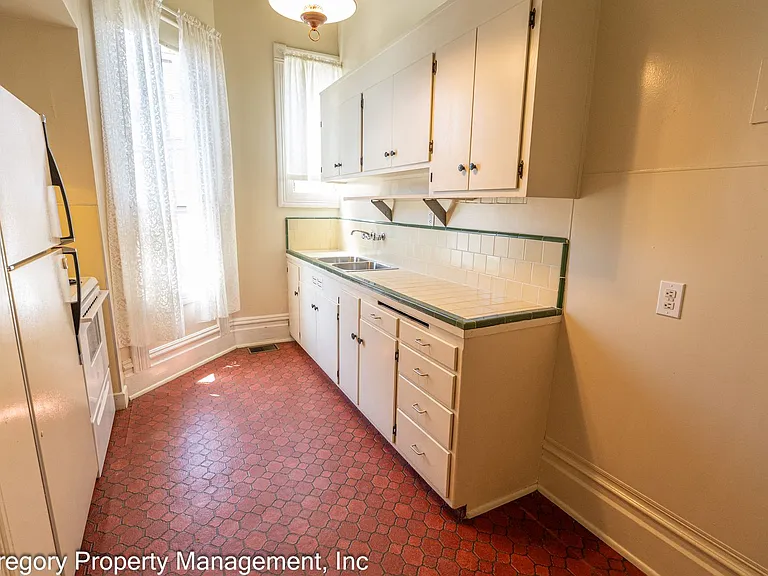 1210 Paru St. — Photo 6