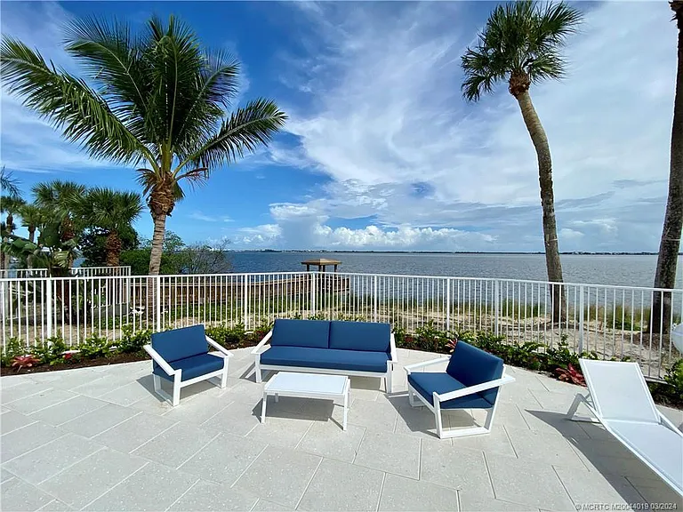 2632 NE Pelican Way — Photo 19