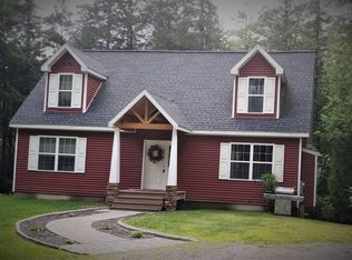 31 White Schoolhouse Rd, Chestertown, NY 12817