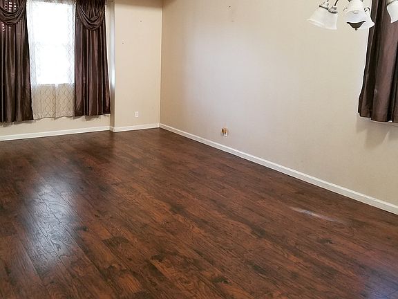2nd image of 671 Laugenour Dr