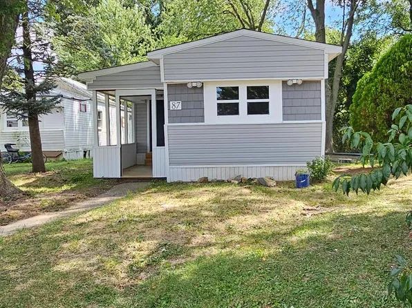 87 W 8th St #87, New Castle, DE 19720