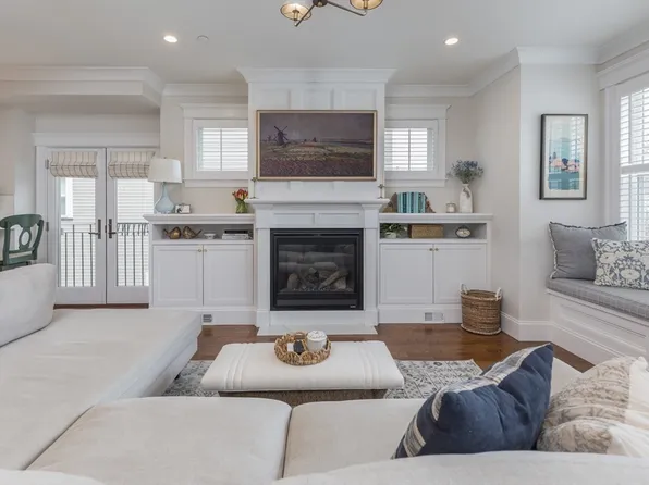 49-51 Coffey St, Dorchester, MA 02122