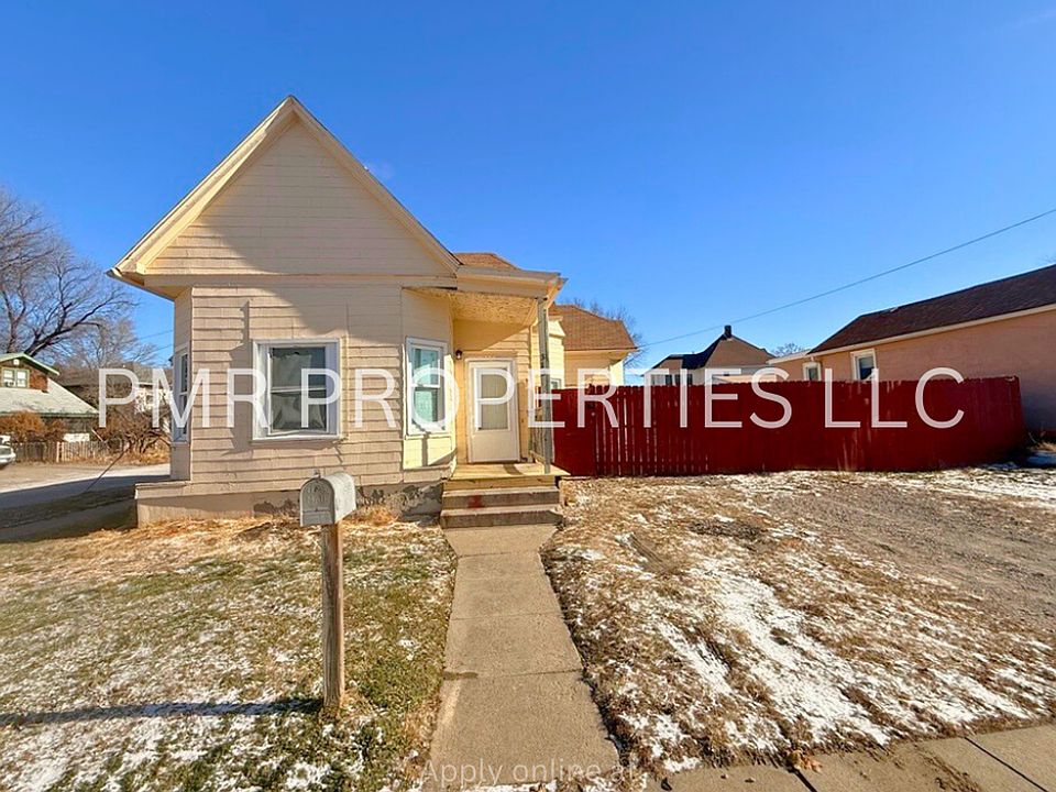 1st image of 315 N 8th St