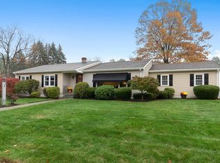 107 Bonnydale Rd, Leominster, MA 01453