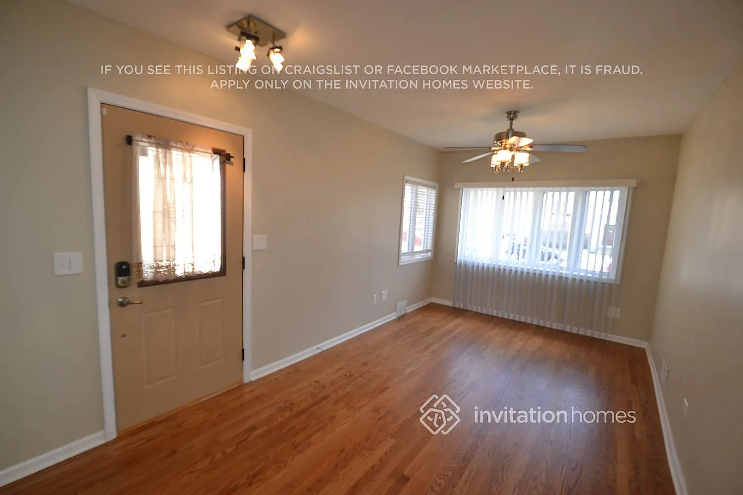 2418 N 75th Ct Elmwood Park, IL 60707 — Photo 2