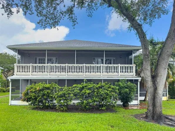7556 Stirling Rd APT 124, Hollywood, FL 33024