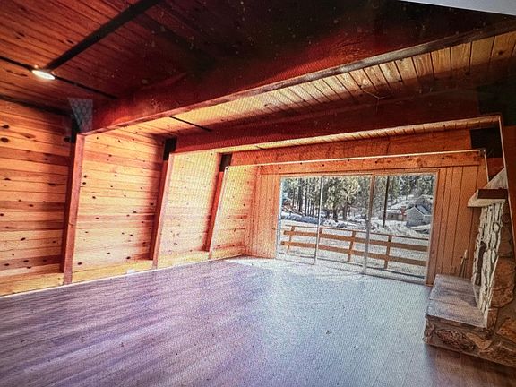 2nd image of 42948 Sunset Dr