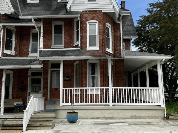30 W Washington St, Fleetwood, PA 19522