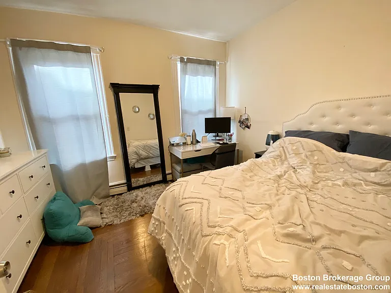 106 Buttonwood St #2 — Photo 6