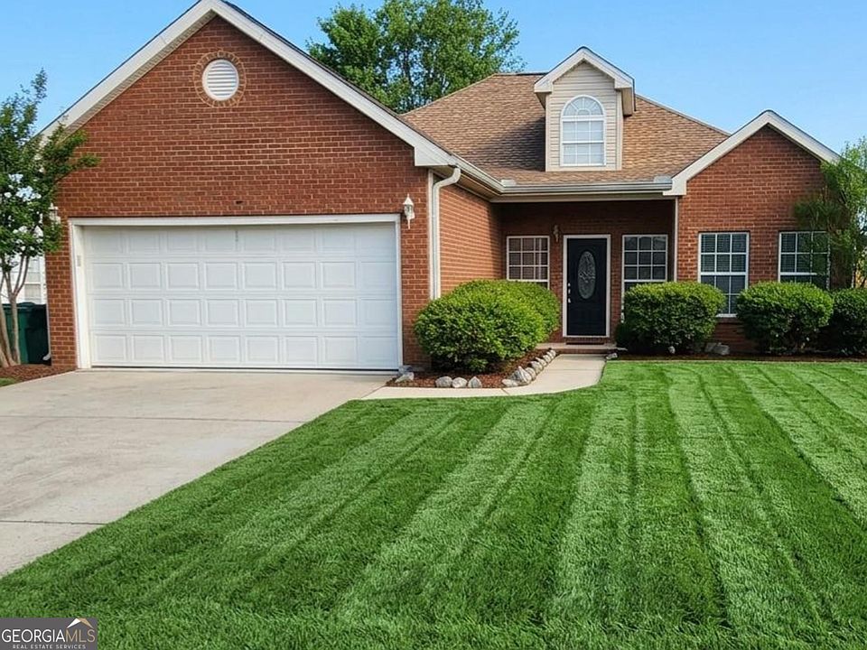 1st image of 132 Larkspur Ln