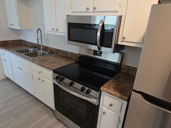 5th image of 5008 Clear Creek Dr