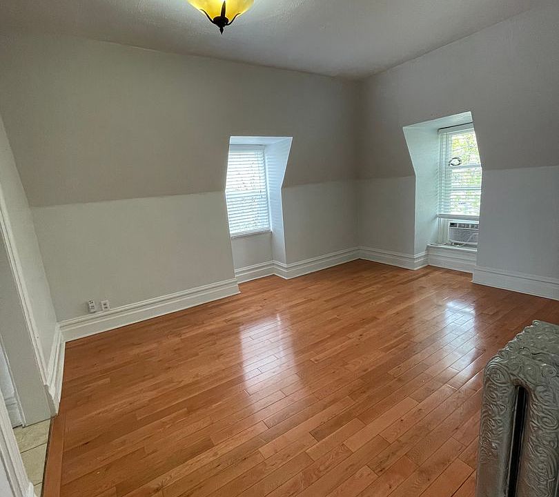 1st image of 815 E 1st Ave APT 8