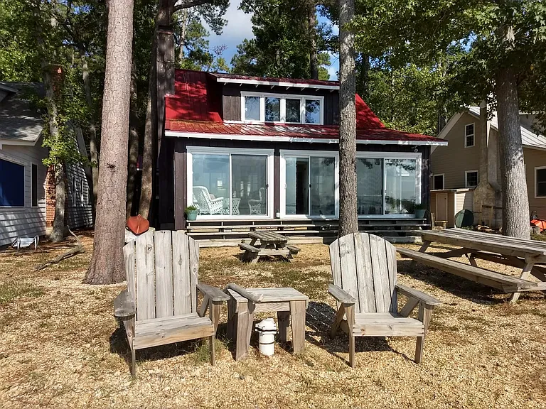 18155 River Rd — Photo 2