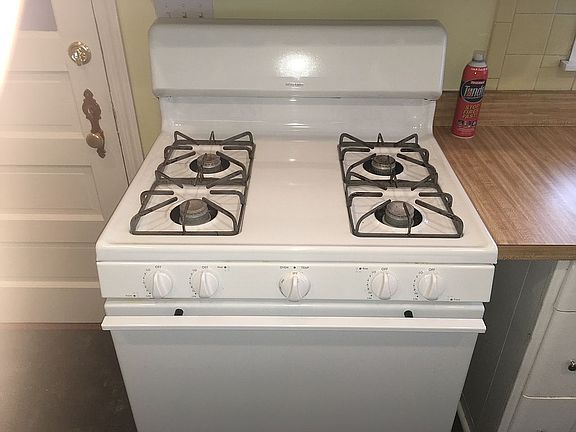 3rd image of 207-209 Barberry Ln