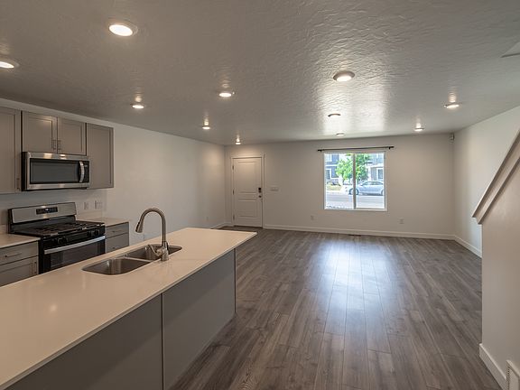 4th image of 3955 W Orinda Dr