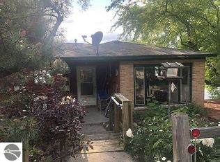 7035 Peninsula Dr, Traverse City, MI 49686