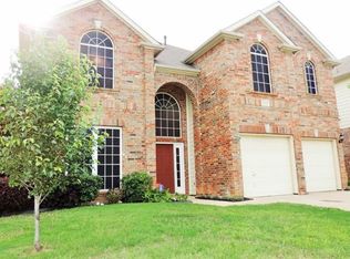 10001 Sourwood Dr, Fort Worth, TX 76244