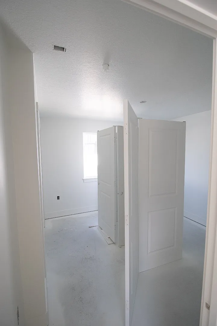 250 Fredregill Rd - Building 1 Unit 101 — Photo 2