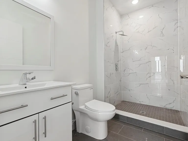 1221 E Fletcher St #310A — Photo 9