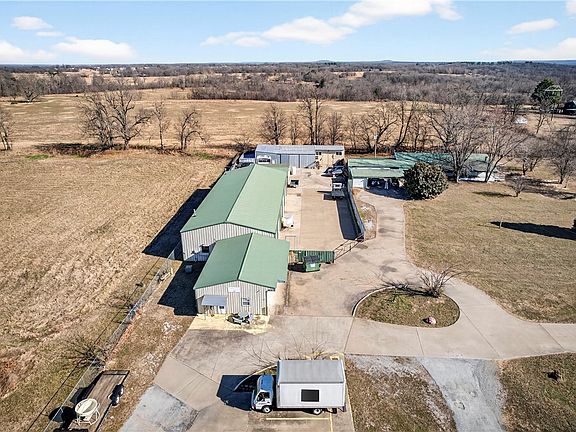 4th image of 17374 Heavy Chevy Rd