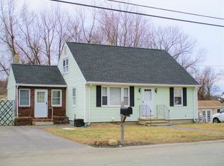 194 Bouchard Ave, Dracut, MA 01826