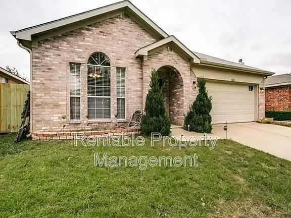 2nd image of 4221 Park Village Ct