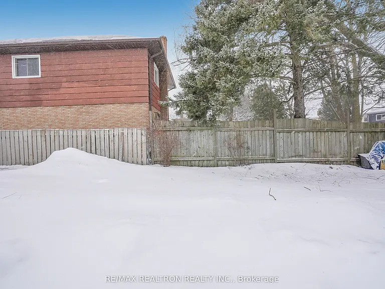 212 Little Ave — Photo 18