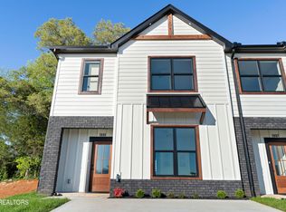 1335 Grace Ridge Dr, Sevierville, TN 37862