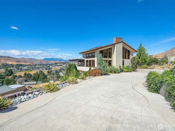 3808 School Street, Wenatchee, WA 98801