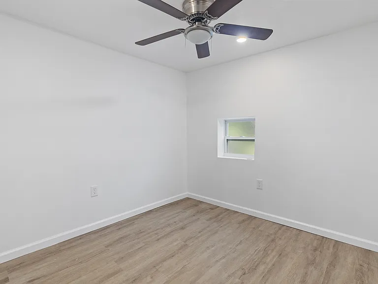 23094 Central Ave — Photo 20