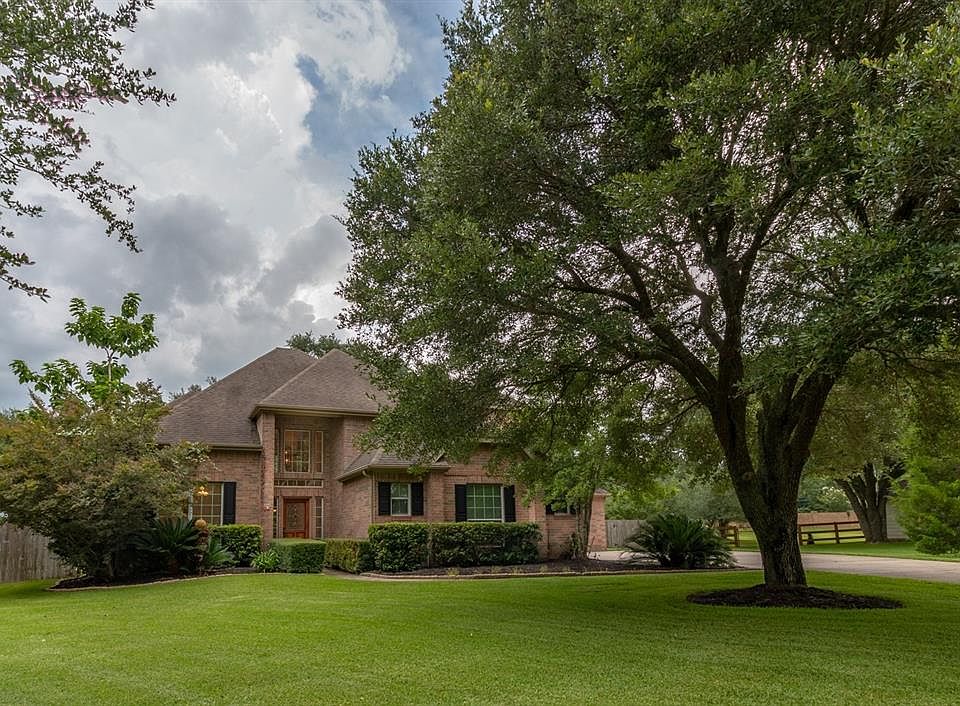 1st image of 17622 N Yaupon Cir
