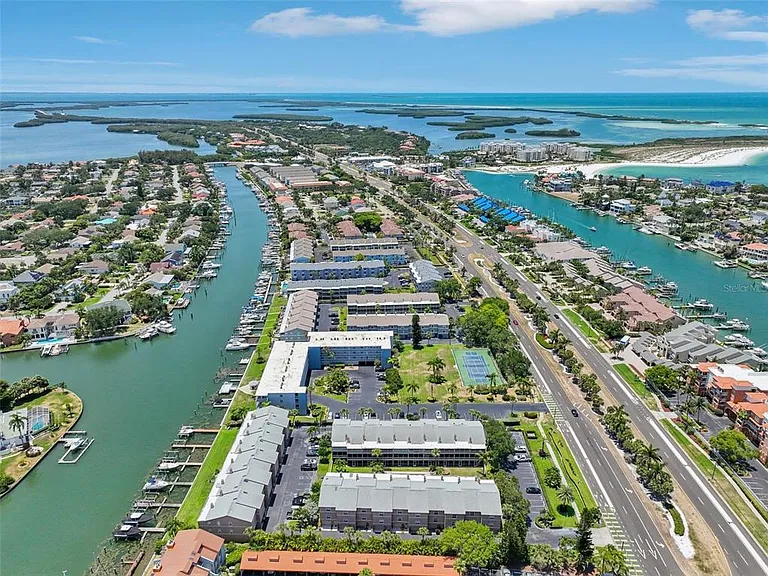 637 Pinellas Bayway S #105 — Photo 67