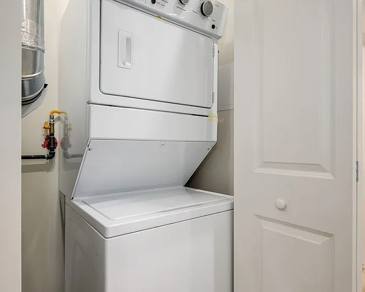 1710 W Belmont Ave #201 — Photo 10