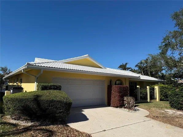 714 Harbor Is, Clearwater, FL 33767