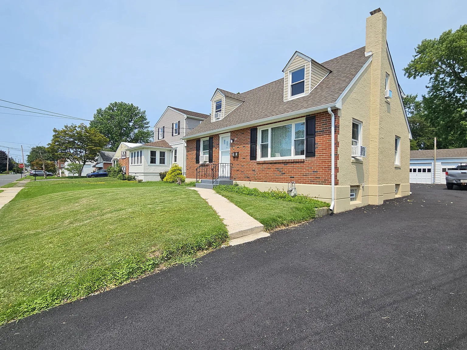 1 bed, $1,400 — Photo 2