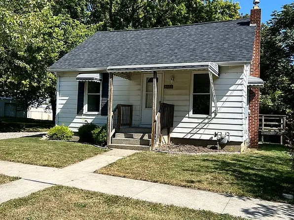 724 Stout St, Napoleon, OH 43545