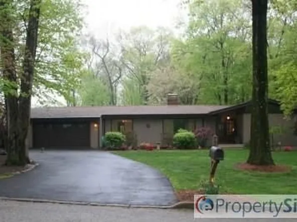 12 Ward Witty Dr, Montville, NJ 07045