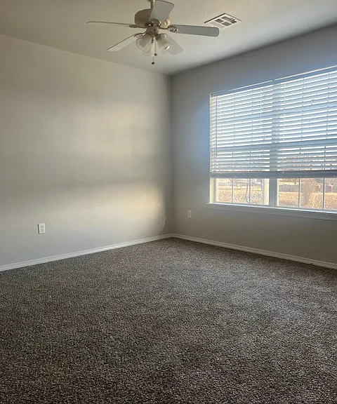 1718 E 67th Pl — Photo 10