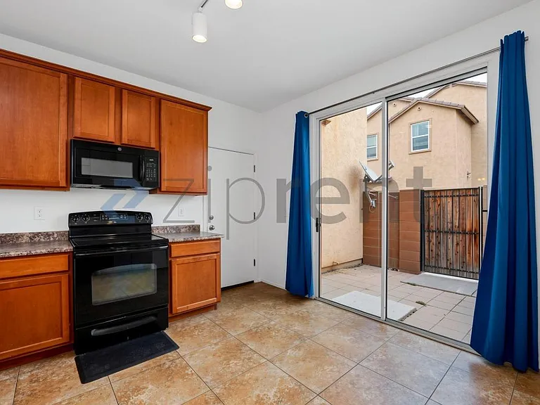 4028 E Tulsa St — Photo 11