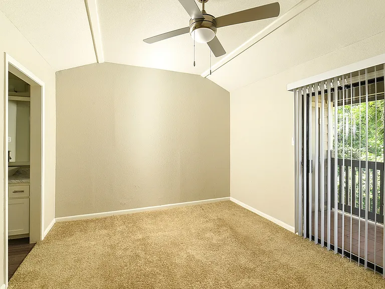 2/2 - Primary Bedroom
