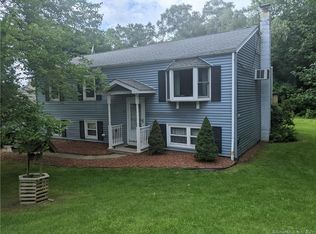 19 Wampum Dr, New Milford, CT 06776