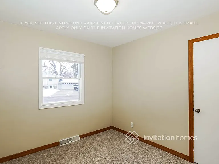 2273 Sierra Dr — Photo 14