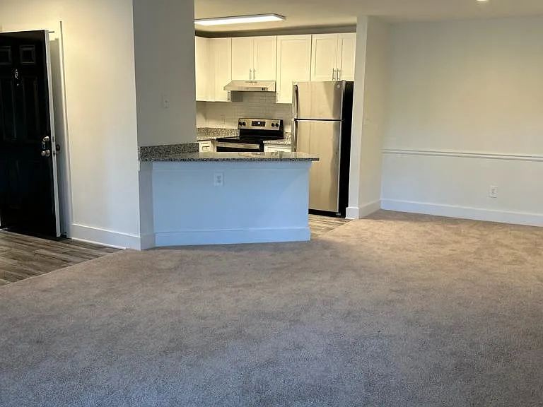 Wesley St. Claire Apartments at Lawrenceville — Photo 86