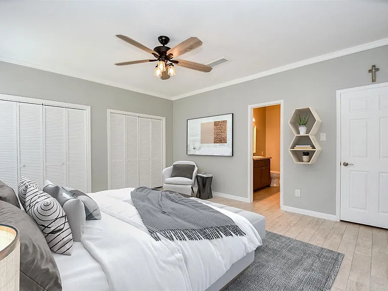 382 Wilcrest Dr — Photo 28