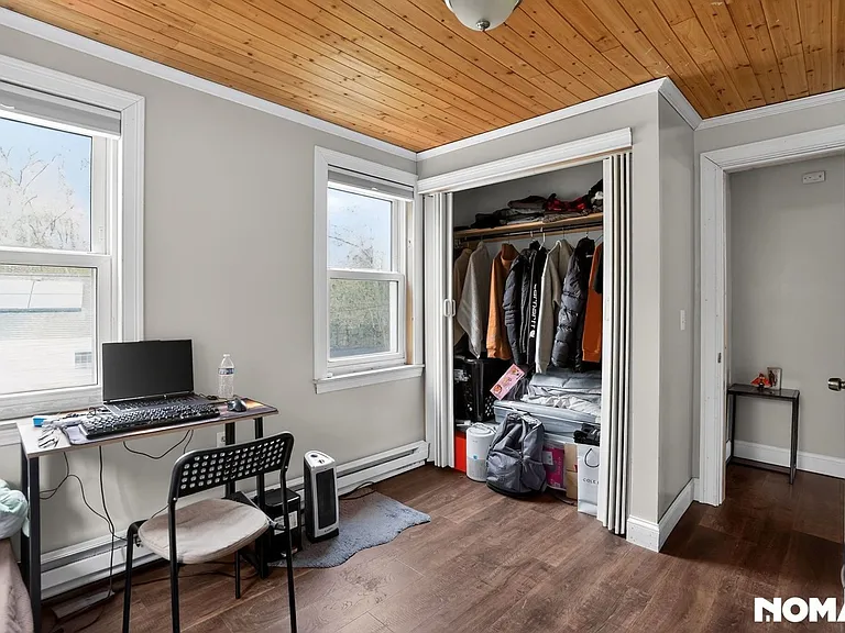 38 Prescott St — Photo 2
