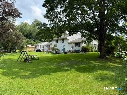 302 Berlin St — Photo 5