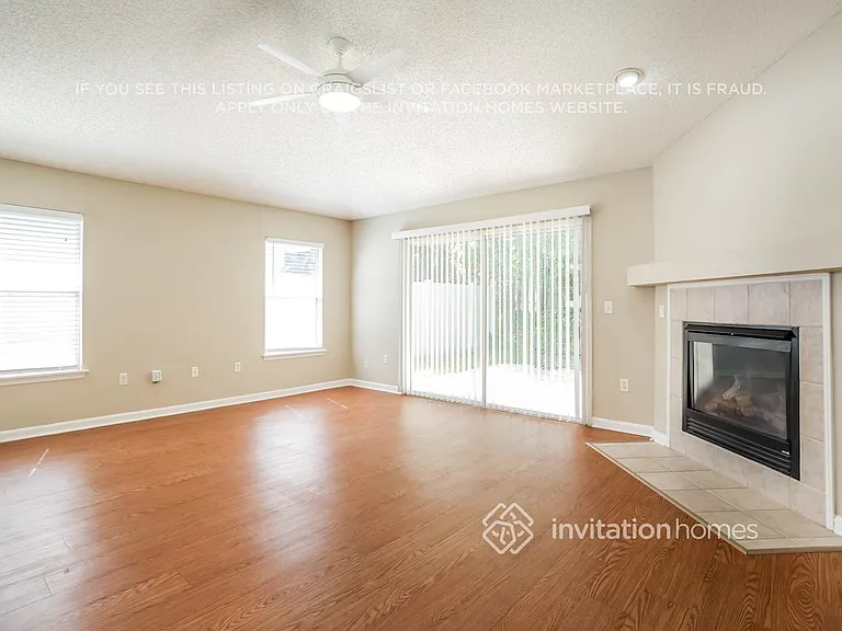 1807 Moss Creek Dr — Photo 6