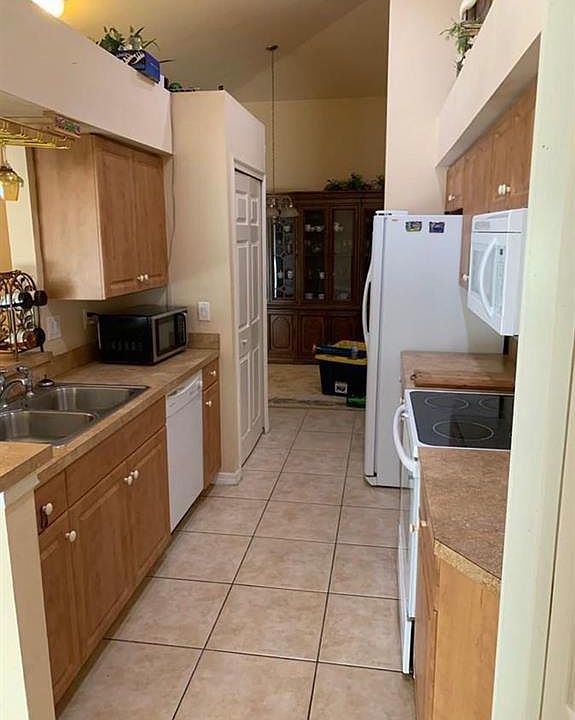 2nd image of 5401 Banning St #B
