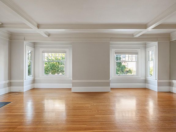 3rd image of 1069 Broadway St #A